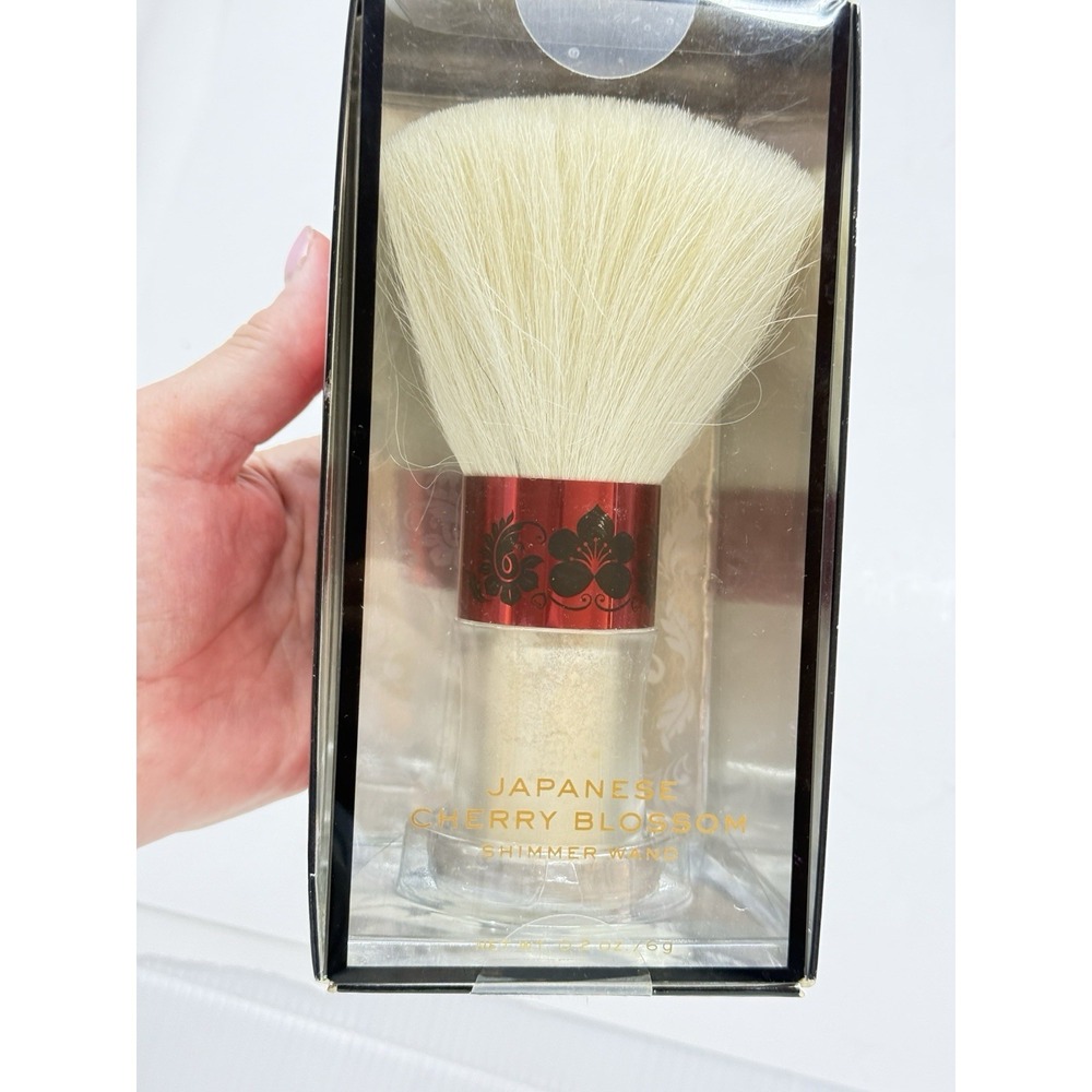 Bath & Body Works Japanese Cherry Blossom Powder Shimmer Wand Couture No. 3 NIB - Picture 10 of 10